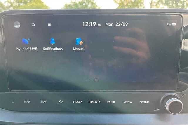 Hyundai BAYON 1.0 TGDI PREMIUM 5DR White