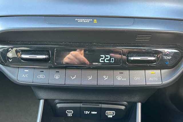 Hyundai BAYON 1.0 TGDI PREMIUM 5DR White