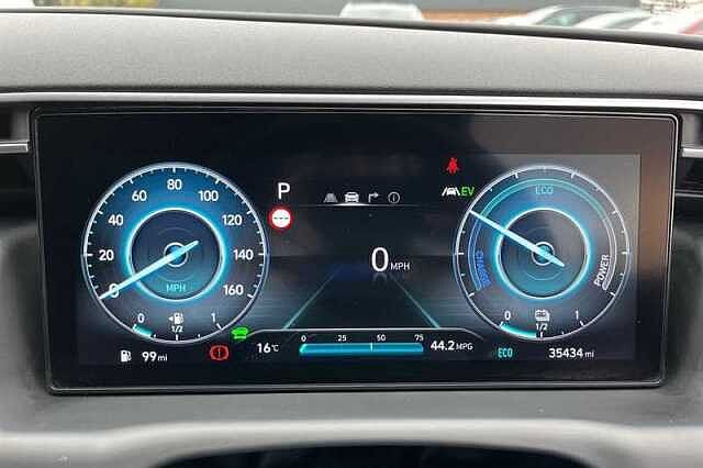 Hyundai TUCSON 1.6 TGDI HYBRID 230 PREMIUM 5DR 2WD AUTO White