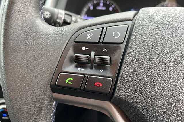 Hyundai TUCSON 1.7 CRDI BLUE DRIVE SE NAV 5DR 2WD Black