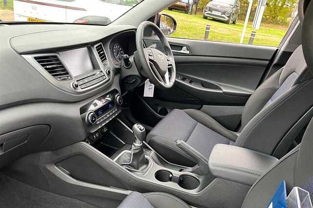 Hyundai TUCSON 1.7 CRDI BLUE DRIVE SE NAV 5DR 2WD Black