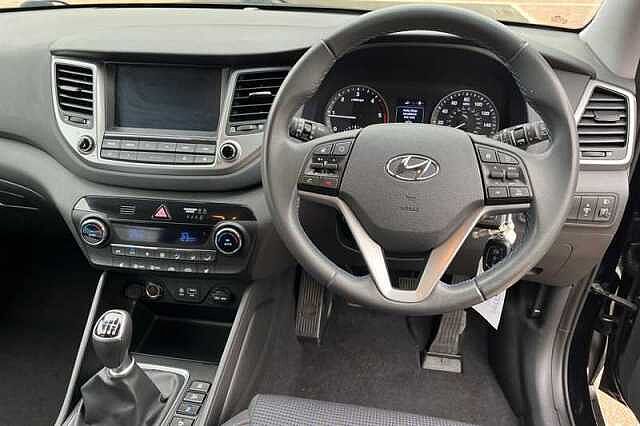 Hyundai TUCSON 1.7 CRDI BLUE DRIVE SE NAV 5DR 2WD Black