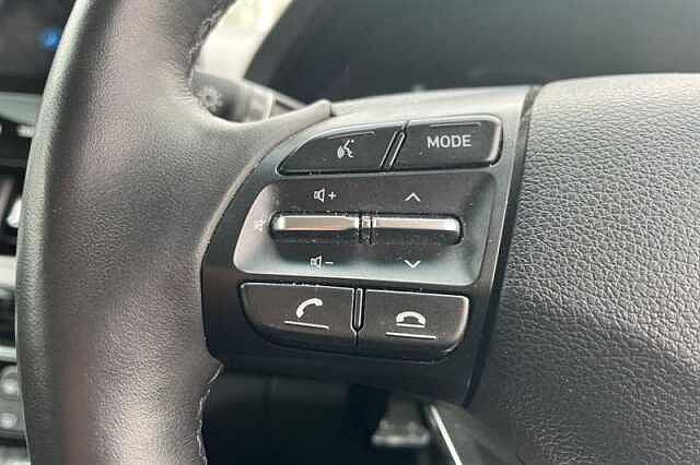 Hyundai I30 1.0T GDI PREMIUM 5DR DCT Red