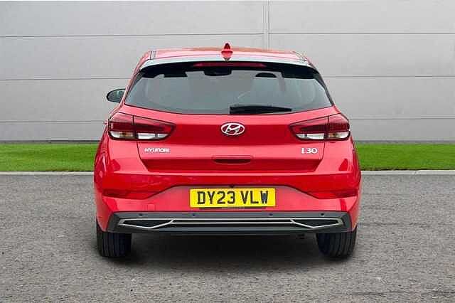 Hyundai I30 1.0T GDI PREMIUM 5DR DCT Red