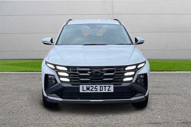 Hyundai TUCSON 1.6T PLUG-IN HYBRID PREMIUM 5DR AUTO Special solid - Atlas white