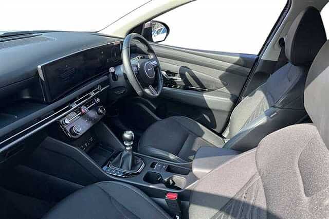 Hyundai TUCSON 1.6T PREMIUM 5DR SHIMMERING SILVER