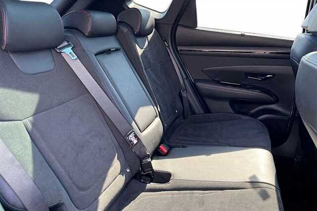 Hyundai TUCSON 1.6 TGDI HYBRID 230 N LINE S 5DR 2WD AUTO POLAR WHITE