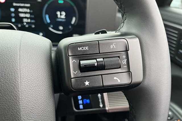 Hyundai SANTA FE 1.6 TGDI HYBRID CALLIGRAPHY 5DR AUTO Abyss black