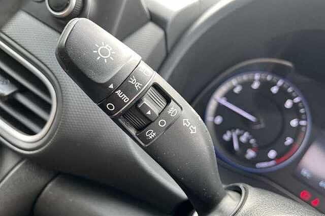 Hyundai KONA 1.0T GDI BLUE DRIVE SE 5DR