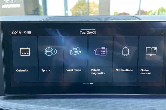 Hyundai SANTA FE 1.6 TGDI PLUG-IN HYBRID ULTIMATE 5DR 4WD AUTO SHIMMERING SILVER
