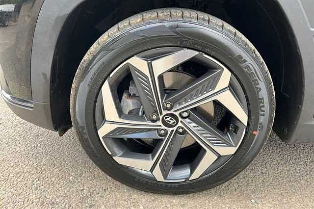 Hyundai TUCSON 1.6 TGDI HYBRID 230 PREMIUM 5DR 2WD AUTO PHANTOM BLACK