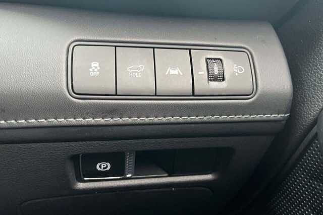 Hyundai SANTA FE 1.6 h T-GDi Premium SUV 5dr Petrol Hybrid Auto Euro 6 (s/s) (230 ps)