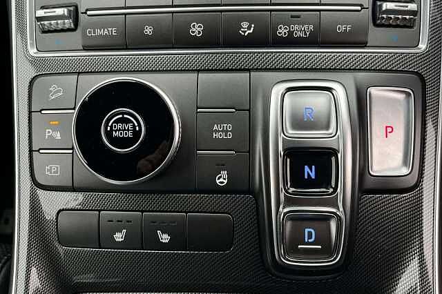 Hyundai SANTA FE 1.6 h T-GDi Premium SUV 5dr Petrol Hybrid Auto Euro 6 (s/s) (230 ps)