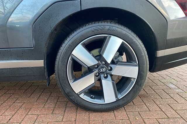 Hyundai SANTA FE 1.6 TGDi Plug-in Hybrid Premium 5dr 4WD Auto Grey