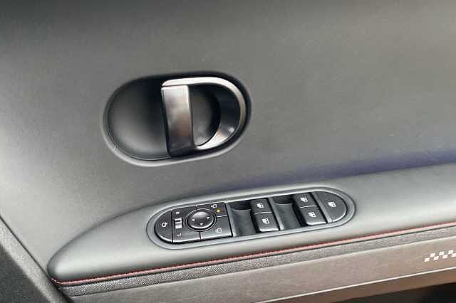 Hyundai IONIQ 5 ELECTRIC HATCHBACK 239kW N Line 84 kWh 5dr AWD Auto White