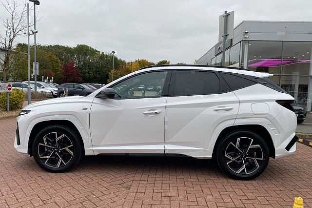 Hyundai TUCSON 1.6T Plug-in Hybrid N Line 5dr 4WD Auto White