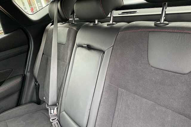 Hyundai TUCSON 1.6T Plug-in Hybrid N Line 5dr 4WD Auto White