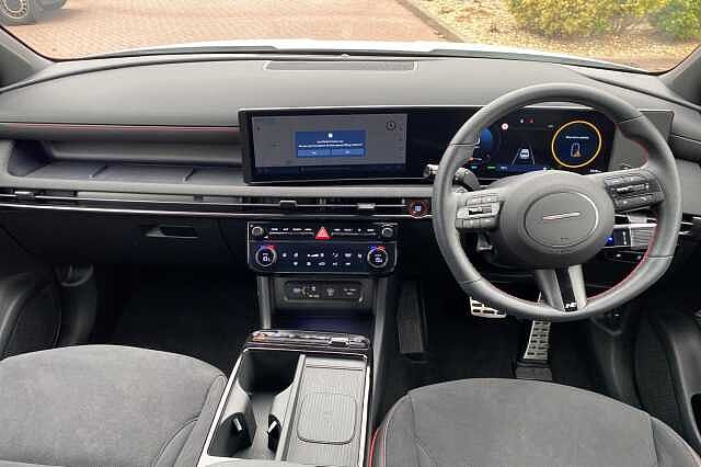 Hyundai TUCSON 1.6T Plug-in Hybrid N Line 5dr 4WD Auto White