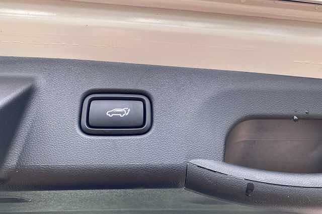 Hyundai TUCSON 1.6T Plug-in Hybrid N Line 5dr 4WD Auto White