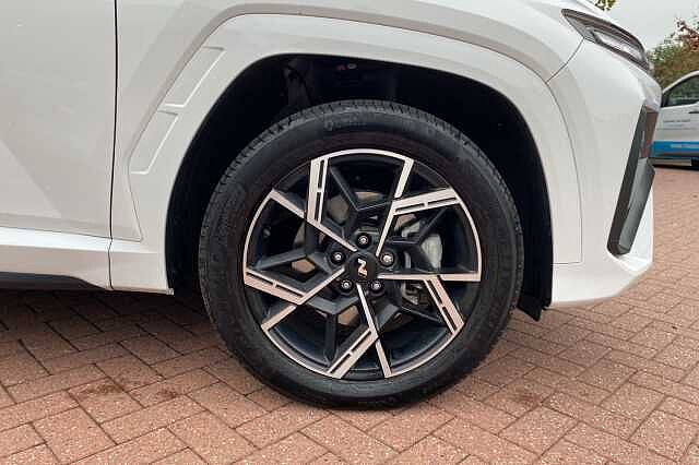 Hyundai TUCSON 1.6T Plug-in Hybrid N Line 5dr 4WD Auto White