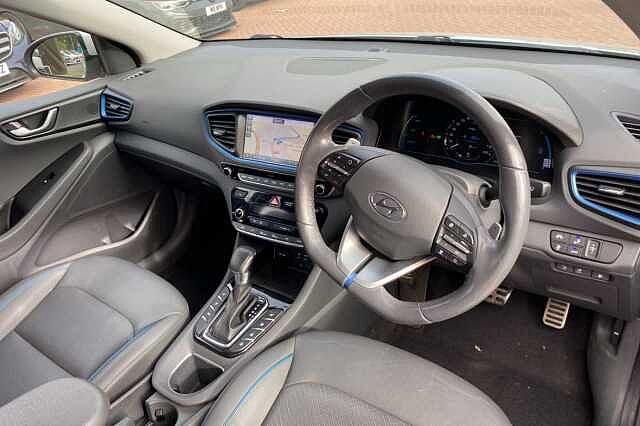 Hyundai IONIQ 1.6 GDi Plug-in Hybrid Premium SE 5dr DCT Silver