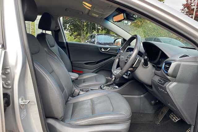 Hyundai IONIQ 1.6 GDi Plug-in Hybrid Premium SE 5dr DCT Silver