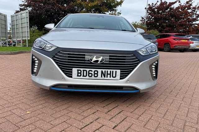 Hyundai IONIQ 1.6 GDi Plug-in Hybrid Premium SE 5dr DCT Silver