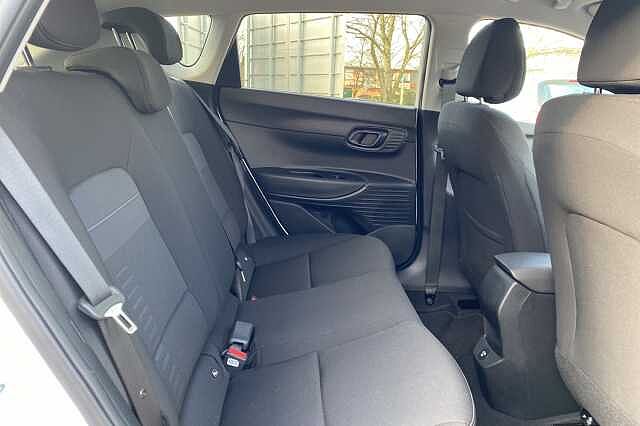 Hyundai BAYON HATCHBACK 1.0 TGDi Premium 5dr White