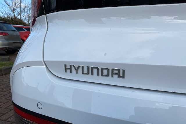 Hyundai BAYON HATCHBACK 1.0 TGDi Premium 5dr White