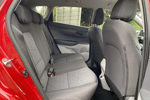 Hyundai BAYON 1.0 TGDi 48V MHEV Ultimate 5dr DCT Red