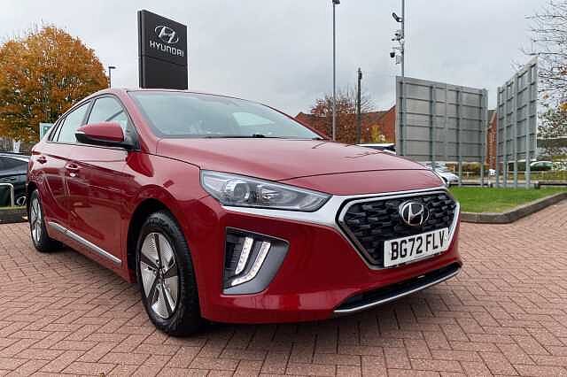 Hyundai IONIQ 1.6 GDi Hybrid SE Connect 5dr DCT Red