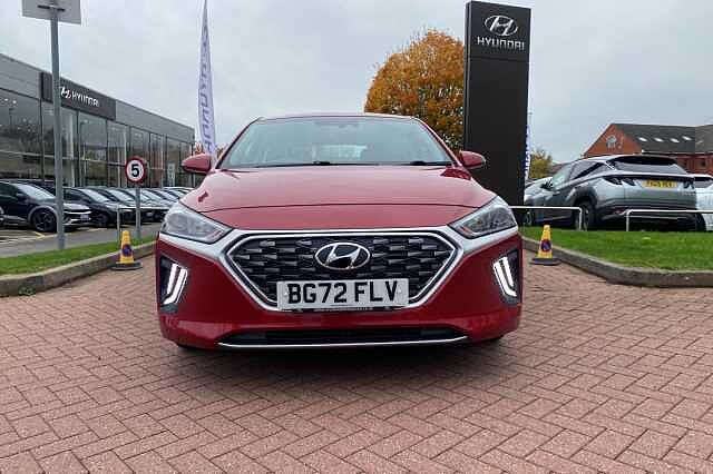 Hyundai IONIQ 1.6 GDi Hybrid SE Connect 5dr DCT Red