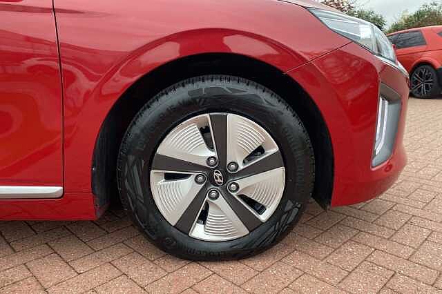 Hyundai IONIQ 1.6 GDi Hybrid SE Connect 5dr DCT Red