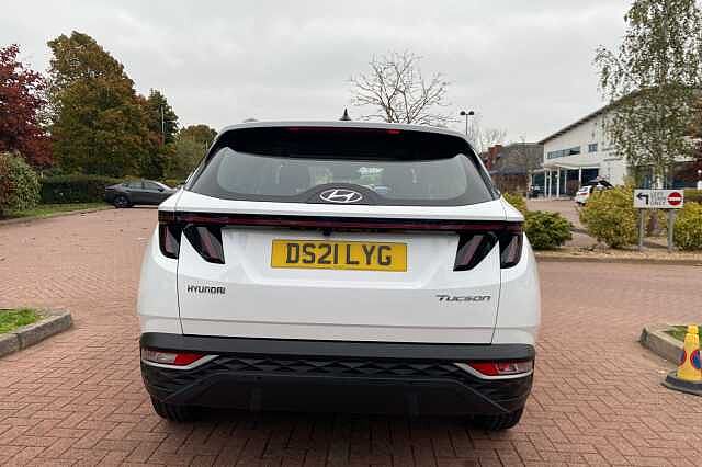 Hyundai TUCSON 1.6 TGDi 48V MHD SE Connect 5dr 2WD DCT White
