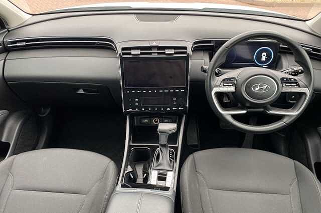 Hyundai TUCSON 1.6 TGDi 48V MHD SE Connect 5dr 2WD DCT White