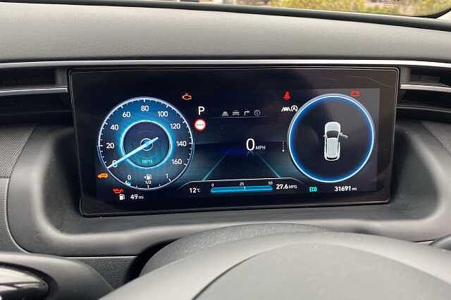 Hyundai TUCSON 1.6 TGDi 48V MHD SE Connect 5dr 2WD DCT White