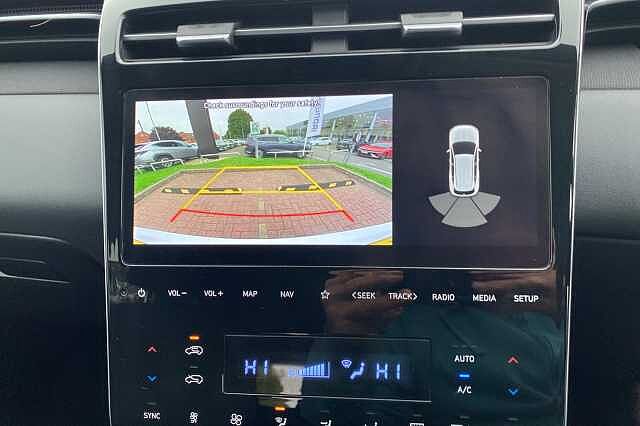 Hyundai TUCSON 1.6 TGDi 48V MHD SE Connect 5dr 2WD DCT White
