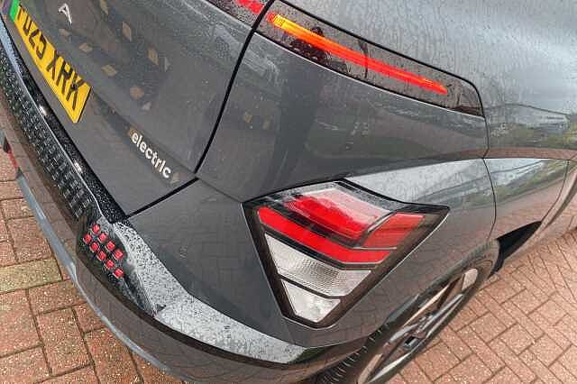 Hyundai KONA 160kW Advance 65kWh 5dr Auto Grey