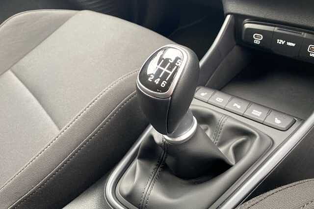 Hyundai BAYON 1.0 T-GDi (100ps) Premium Black