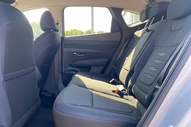 Hyundai TUCSON 1.6T Advance 5dr White