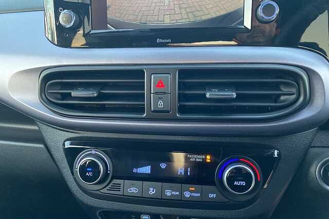 Hyundai I10 1.2 [79] Premium 5dr Auto [Nav] Black