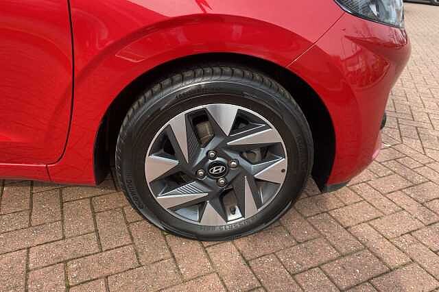 Hyundai I10 1.2 Advance 5dr Auto Red
