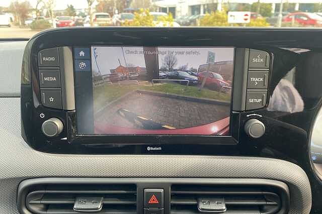 Hyundai I10 1.2 Advance 5dr Auto Red