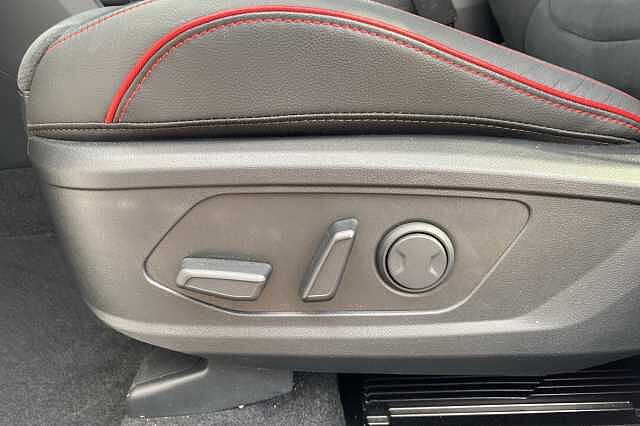 Hyundai TUCSON 1.6T Plug-in Hybrid N Line S 5dr Auto White