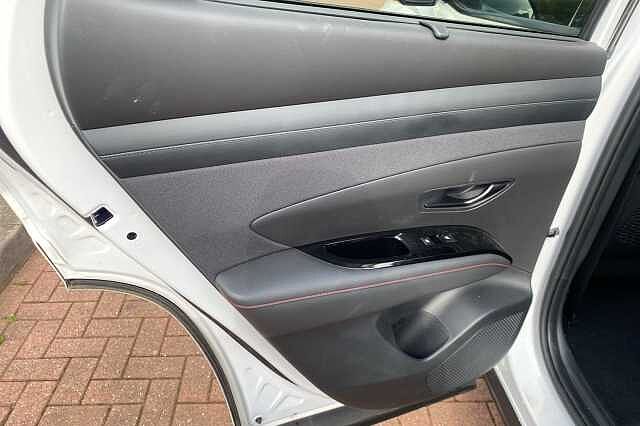 Hyundai TUCSON 1.6T Plug-in Hybrid N Line S 5dr Auto White
