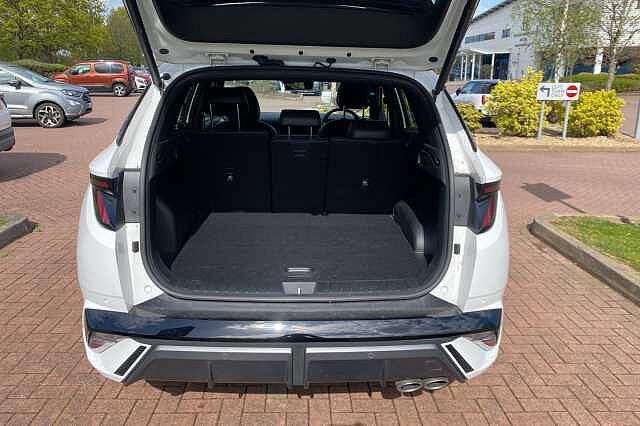 Hyundai TUCSON 1.6T Plug-in Hybrid N Line S 5dr Auto White
