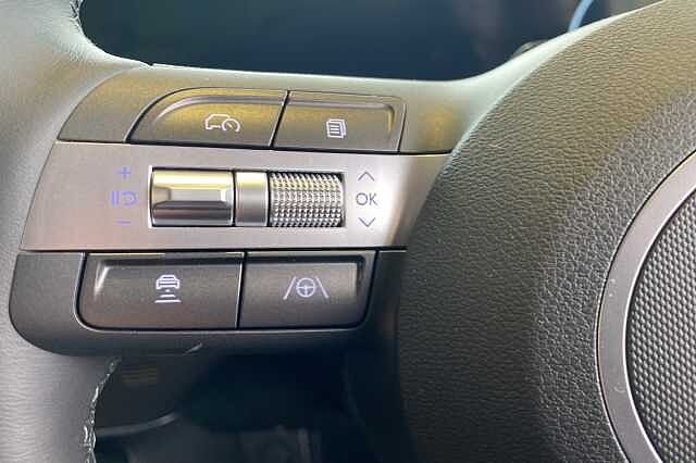 Hyundai KONA 1.6 Hybrid 129 Advance 5dr DCT Black