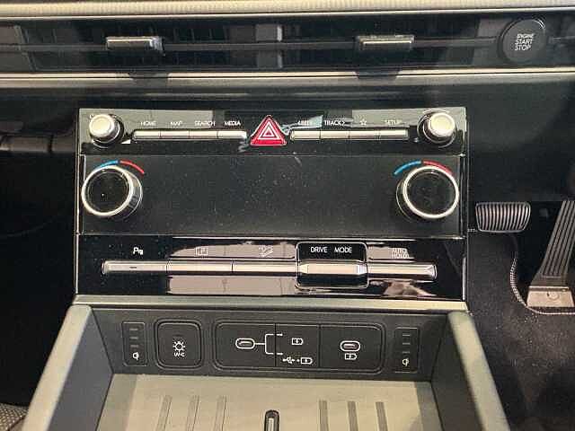 Hyundai SANTA FE 1.6 TGDi Hybrid Calligraphy 5dr Auto Olive Green