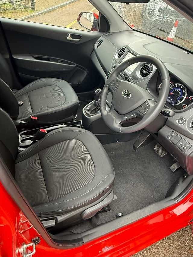 Hyundai I10 1.2 Premium SE 5dr Auto Red