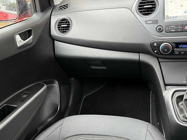 Hyundai I10 1.2 Premium SE 5dr Auto Red